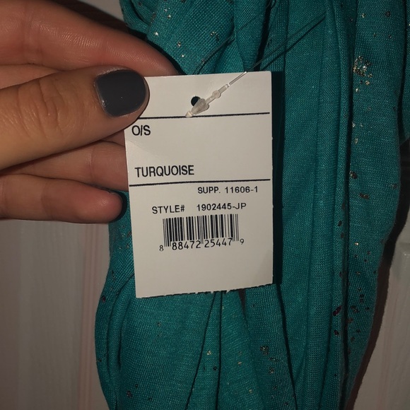 Turquoise splatter painted scarf - Picture 3 of 5